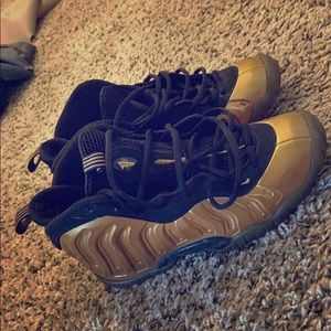 Nike Air Foamposite Pro Metallic Gold